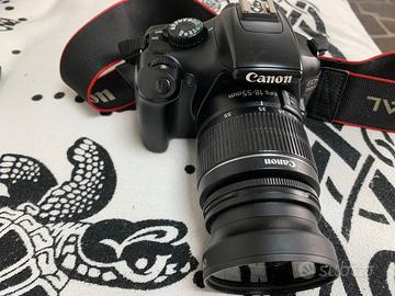 Macchina fotografica Canon EOS 1100D