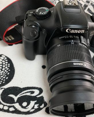 Macchina fotografica Canon EOS 1100D