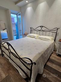 struttura letto matrimoniale ferro battuto pieno 