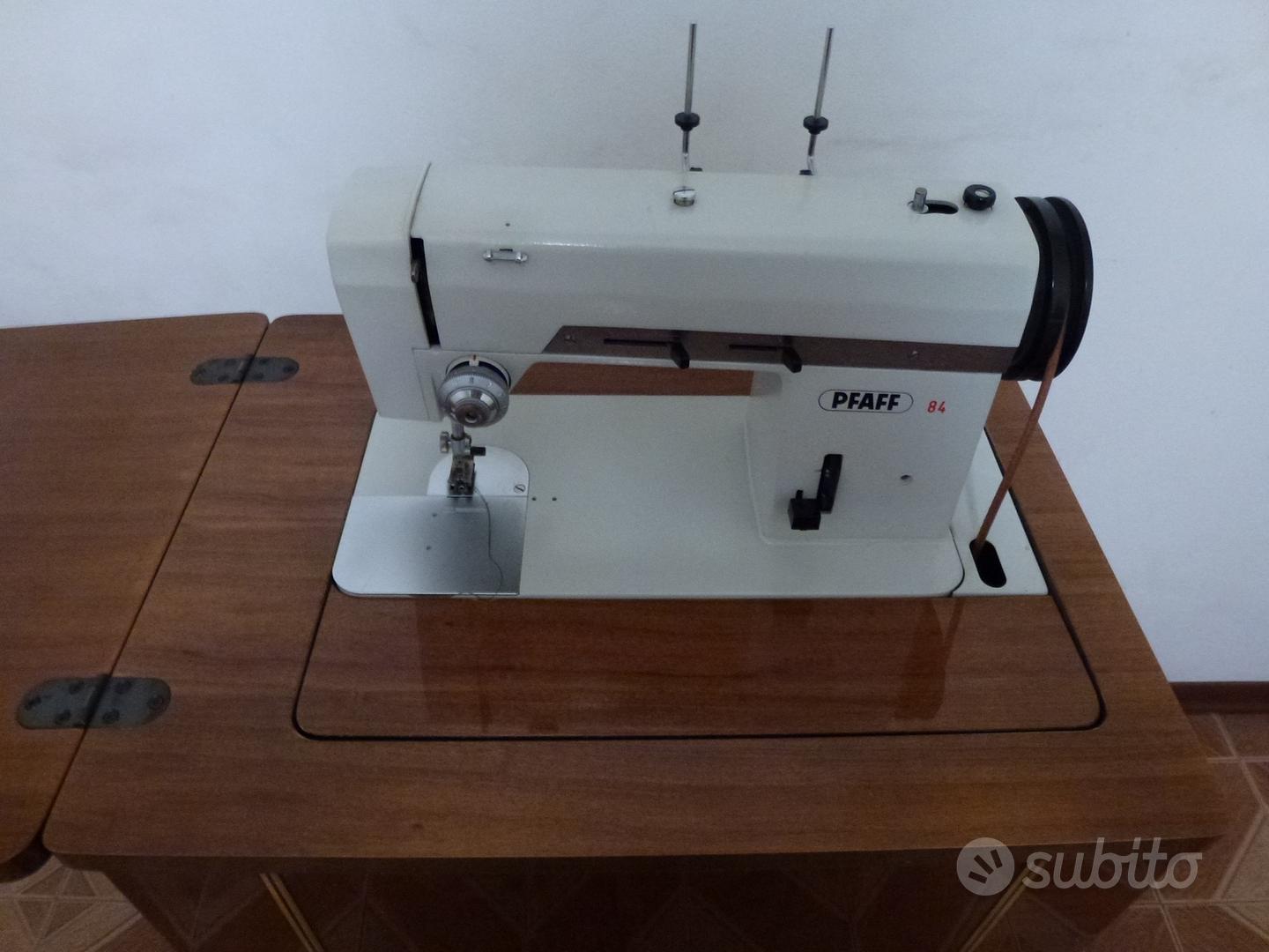 Macchina da cucire PFAFF 84 bianca con mobile noce Elettrodomestici