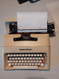 Macchina da scrivere "Olivetti Lettera 35" 