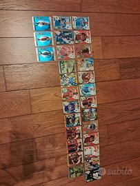 Carte calciatori, pokemon + yoyo e braccialetto 