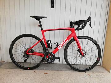 bicicletta bmc roadmachine 01