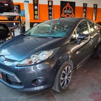 Ford Fiesta 1.4 5 porte Bz.- GPL Titanium
