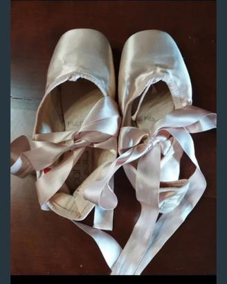 scarpe  per ballerina danza classica. n.37