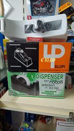 Dispenser per rotoli 