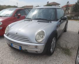 Mini Mini 1.4 tdi One D de luxe consuma acqua!
