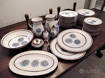 Servizio di piatti da 12 in ceramica di Vietri - Arredamento e Casalinghi  In vendita a Treviso