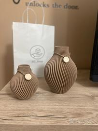 Vasi del design unico  (PLA con fibre di legno)