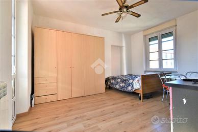 MONOLOCALE A CARIGNANO