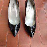 SCARPE VERNICE NERA