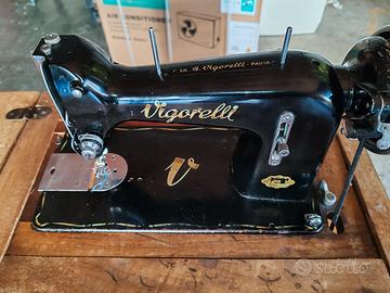 Macchina cucire a pedale