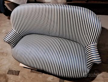 Divanetto ottocento restaurato