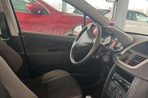 Peugeot 207 1.4 GPL 2010 motore revisionato