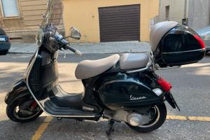 Vespa 300 cc gts