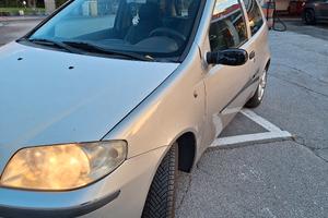fiat punto 