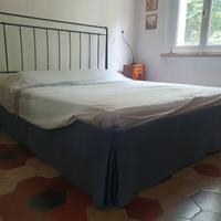 Letto matrimoniale con cassone a scomparsa