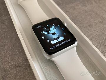 Apple Watch Serie 1 completo accessori e scatola