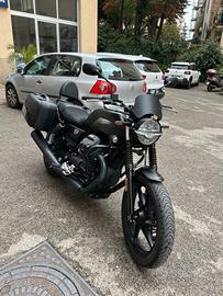 MOTO GUZZI V7 STONE