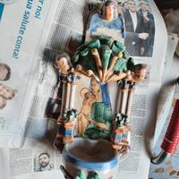 Acquasantiera di ceramica