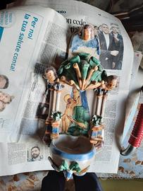 Acquasantiera di ceramica