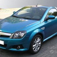 Parabrezza Opel Tigra II serie (2004 in avanti)