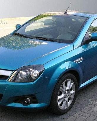 Parabrezza Opel Tigra II serie (2004 in avanti)