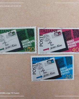 3 francobolli italiani usati i 1967/68