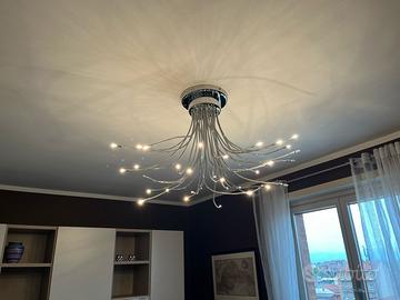 Lampadari - mobili - tappeti Keshan