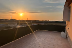 Attico con terrazzo di 50mq + box +cantina