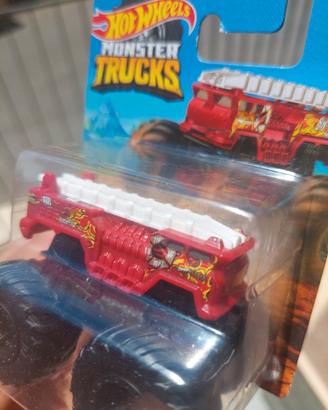 5 Alarm Monster Trucks hotwheels 