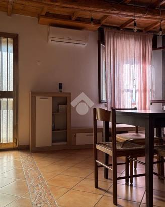 CASA SEMINDIPENDENTE A FERRARA