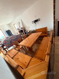 Set tavolo+panca+ sedie in legno