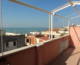 Torvainica attico vista mare