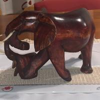 Scultura Elefante in legno massello intagliato
