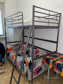 Letto Ikea Svarta