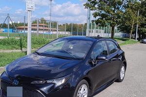 TOYOTA Corolla 1.8 Hybrid Business