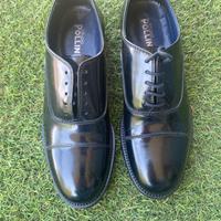 Scarpe da donna, modello Oxford. Nuove.