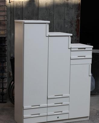 mobiletto bianco