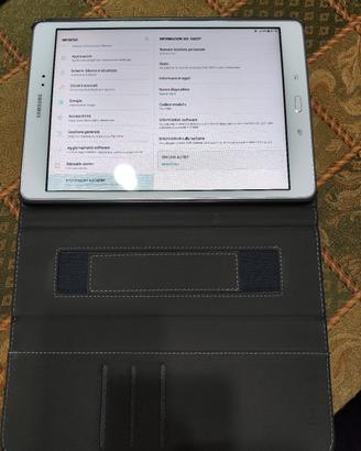 Samsung Galaxy Tab A SM-T555 16GB come nuovo