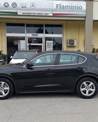 Alfa Romeo Stelvio 2.2 Turbodiesel 180 CV AT8 RWD 