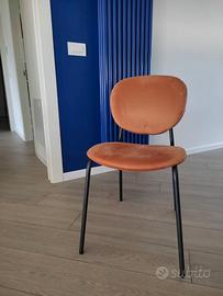 Set di 4 sedie dal design moderno