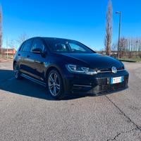 Volkswagen Golf Golf 7.5  R line