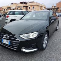 AUDI A4 Avant 40 hybrid TDI quattro S tronic Bus