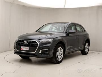 Audi Audi Q5 Business 50 TFSI e quattro 220(299)