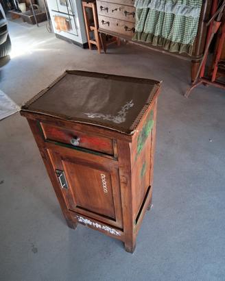 comodino della nonna