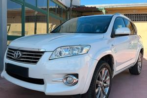 Toyota Rav4 2.2 automatica 4x4
