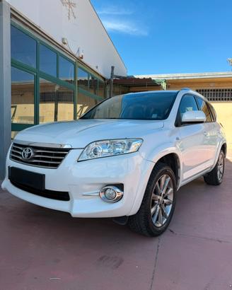 Toyota Rav4 2.2 automatica 4x4