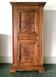 Armadio stipo piemontese in legno noce
