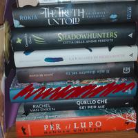 Diversi libri Romantasy